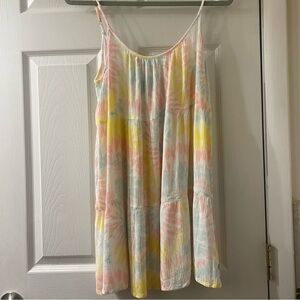 ❤️2/$15 or 3/$21❤️ Sisstrevolution Tie-Dye Top, Size Large